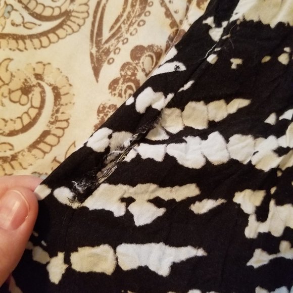 Zebra Print Top - Picture 4 of 5